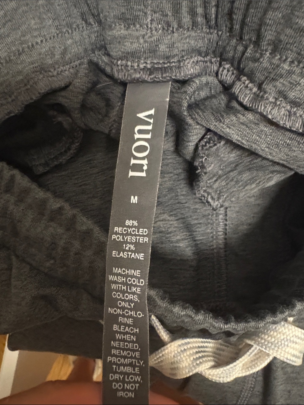 Vuori Charcoal Gray Men's Jogger Sweatpants with Drawstring - Picture 4 of 4